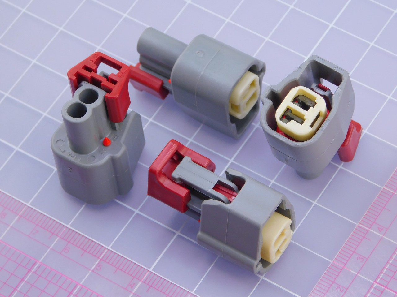 Lot of 77 YAZAKI 7283-6434-40 2P FEMALE YES/YESC KAIZEN CONNECTOR 1.5 X 0.8