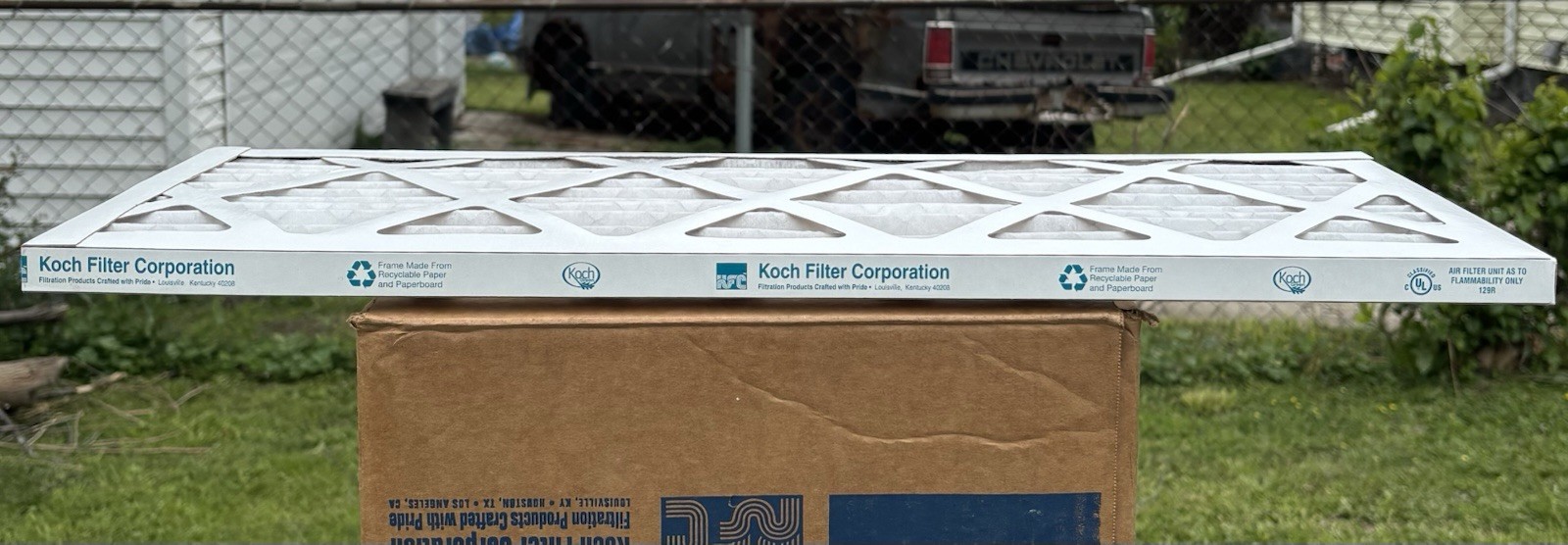 Koch 10x24x1 Multi-Pleat XL8 Air Filters 102-041-299 Case of 12 – NEW OPEN BOX!