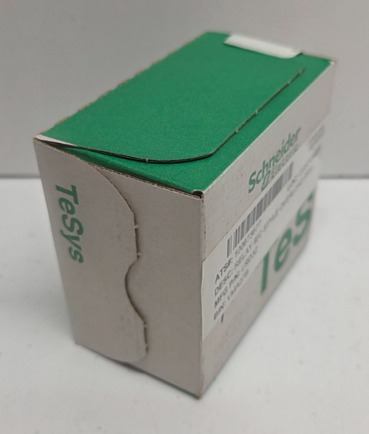 NEW IN BOX! SCHNEIDER 23-32A OVERLOAD RELAY LRD32