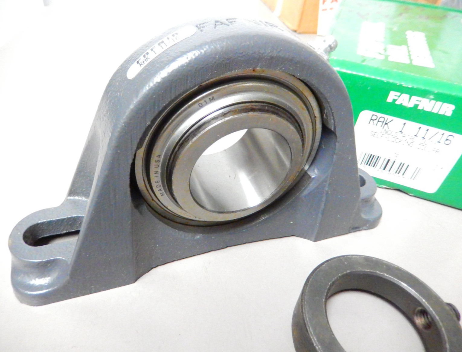 Fafnir RAK 1 11/16 Pillow Block Bearing 2 Bolt With Locking Collar