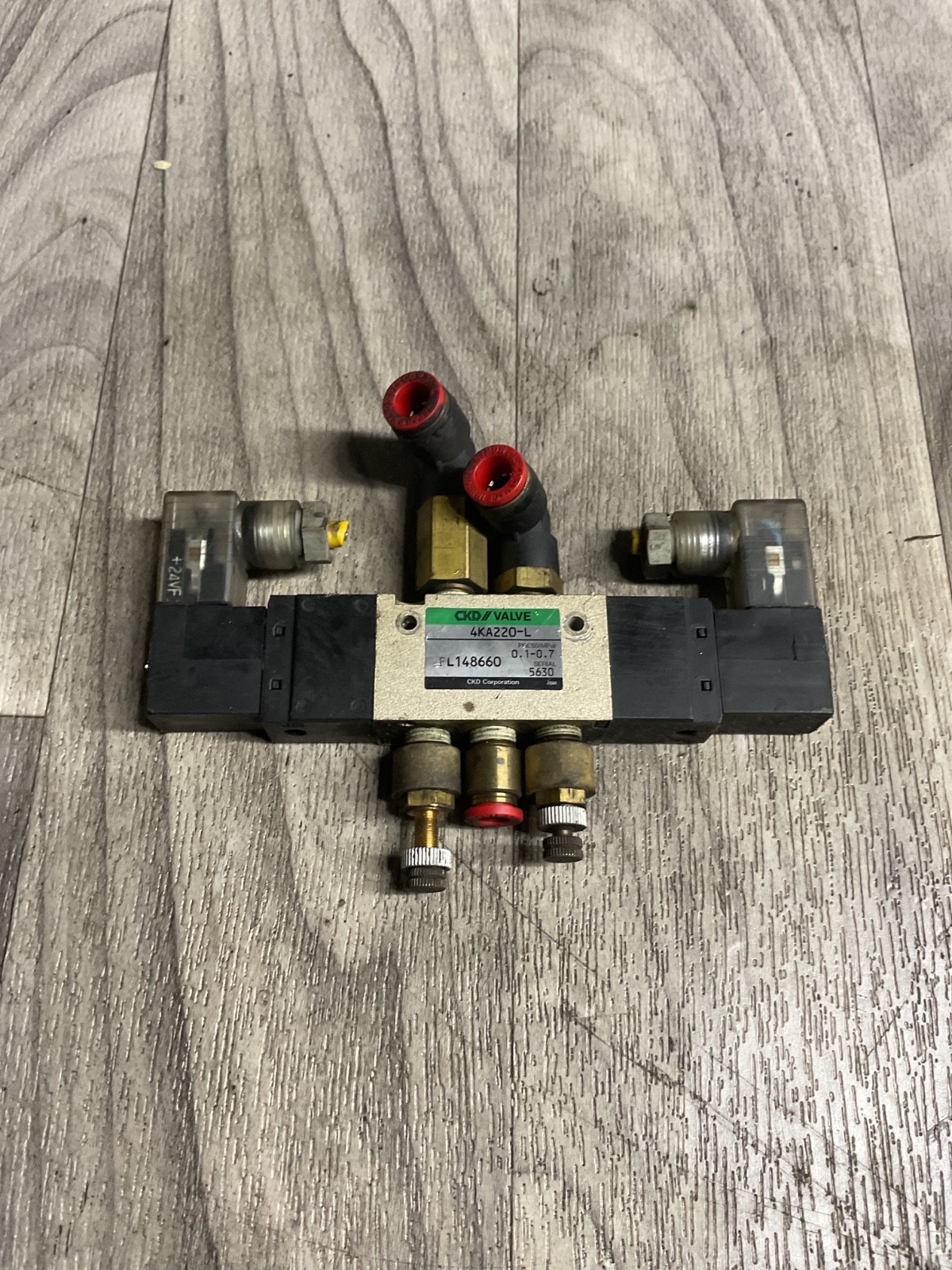 CKD 4KA220-L SOLENOID VALVE #4042M5
