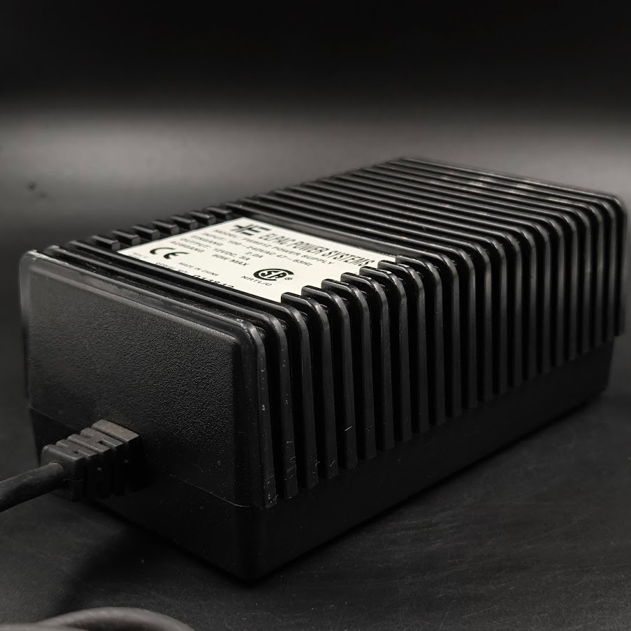 Elpac Power Systems FW6012 power Supply Battery Charger 12V-5A Used Working