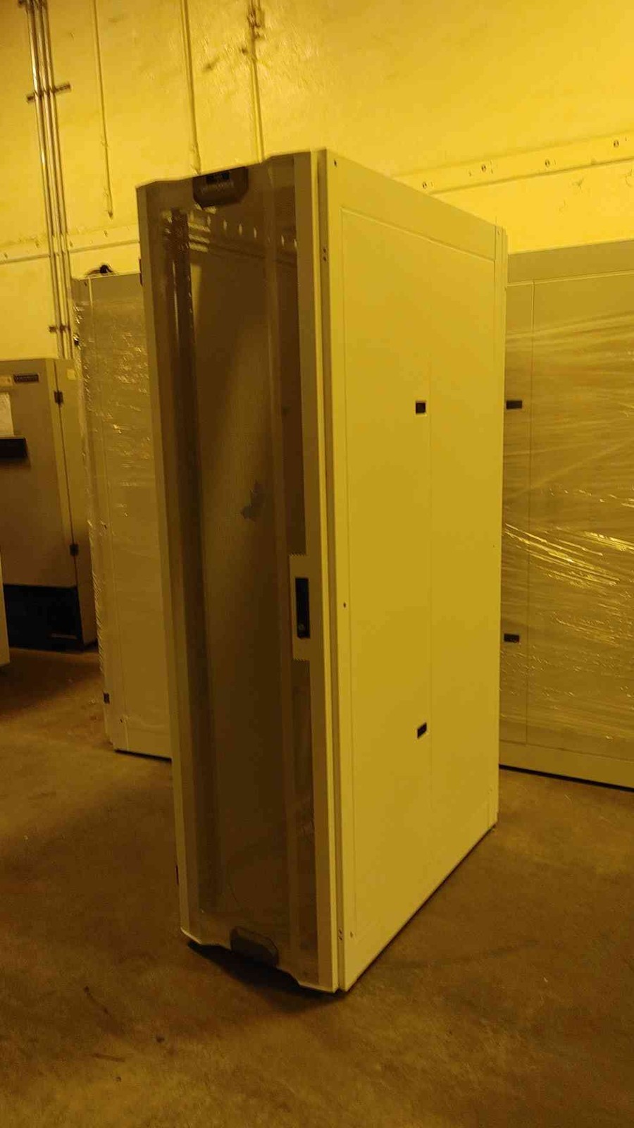 42U Ortronics OptiCool Server Rack Fully Enclosed w/ Cooling OR-LXO4724455-5000