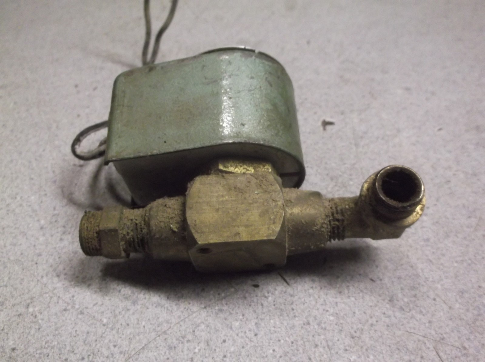 ASCO Automatic Switch Co. Solenoid Valve 82624 *FREE SHIPPING*
