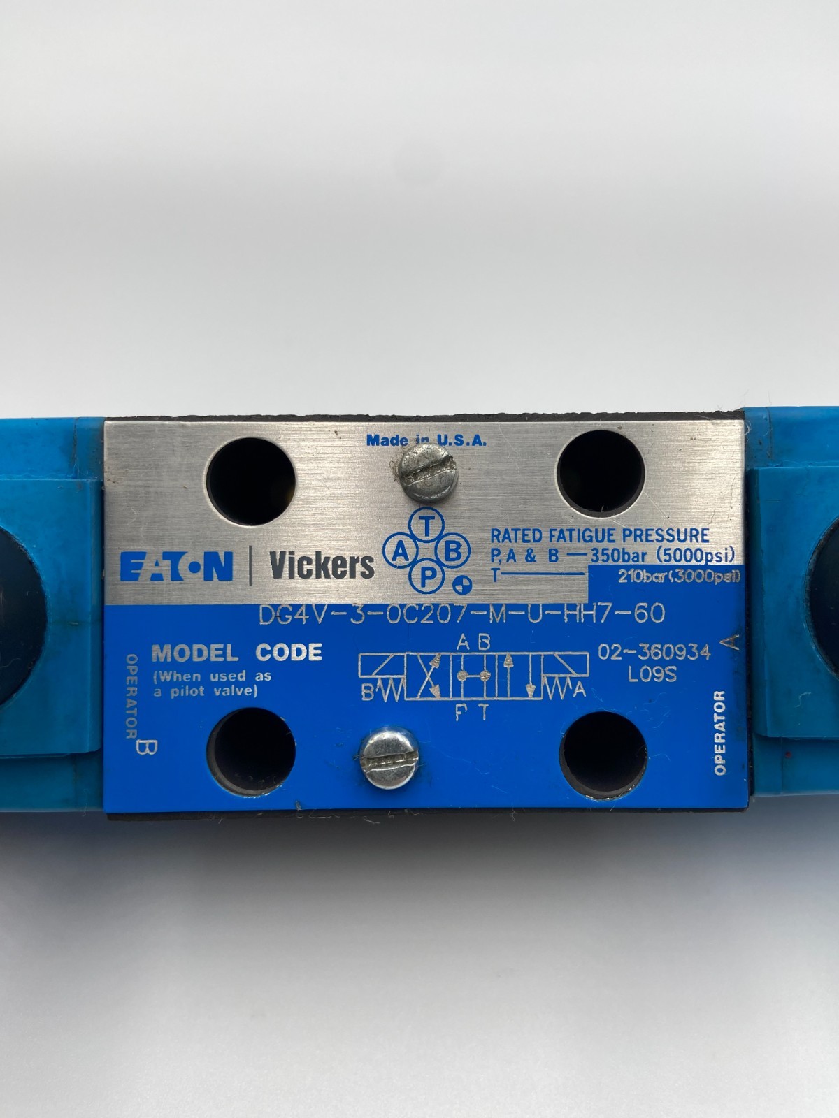 EATON | Vickers – 02-360934, DG4V 3 0C207 M U HH7 60 – Genuine – New
