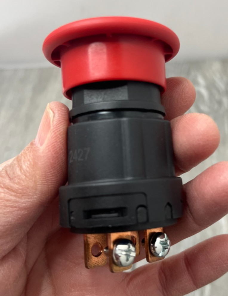SUNS PP22-ES-R-P8 22mm Emergency Stop Switch Push/Pull