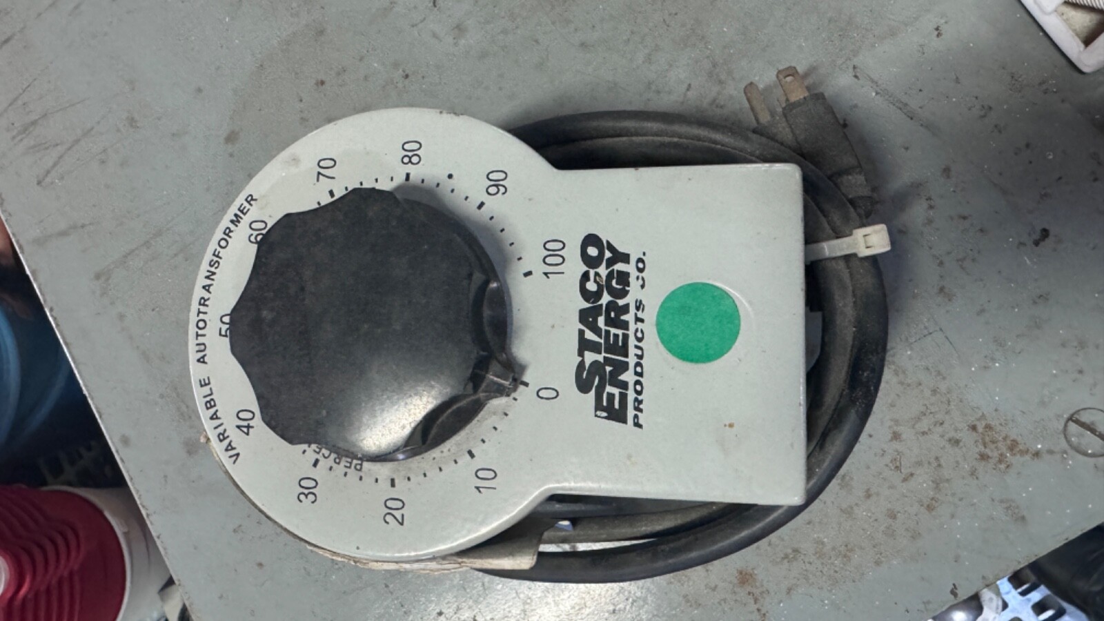 STACO ENERGY VARIABLE AUTOTRANSFORMER 3PN1010B INPUT 120V OUTPUT 0-140V 10A
