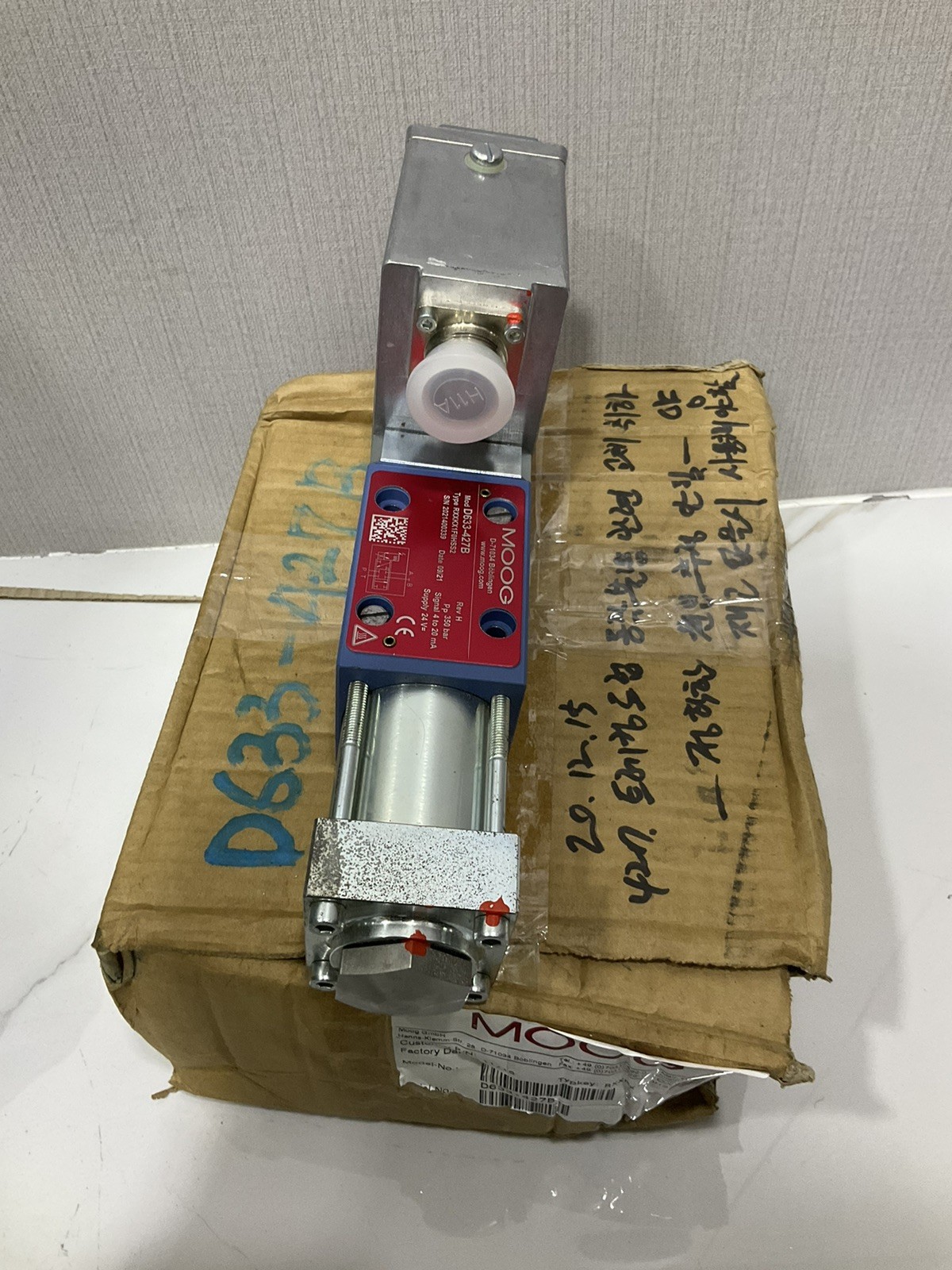 MOOG D633-427B , Type: RXXKX1F0HSS2 , Rev: H