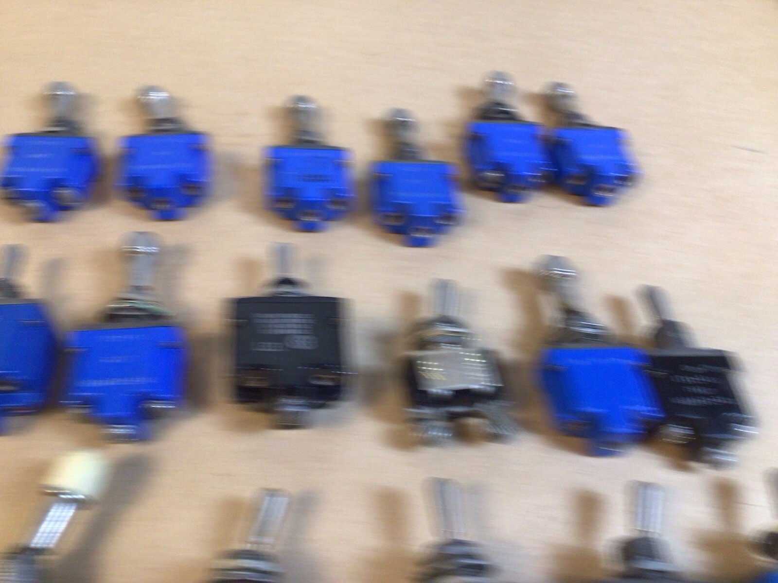 25 Pieces – Honeywell MICRO-SWITCH Large Lot Miscellaneous Switches / As Found