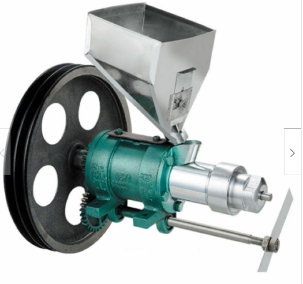 Puffed Food Extruder for Making Cornflakes, Hollow Sticks Made of Corn and Rice
