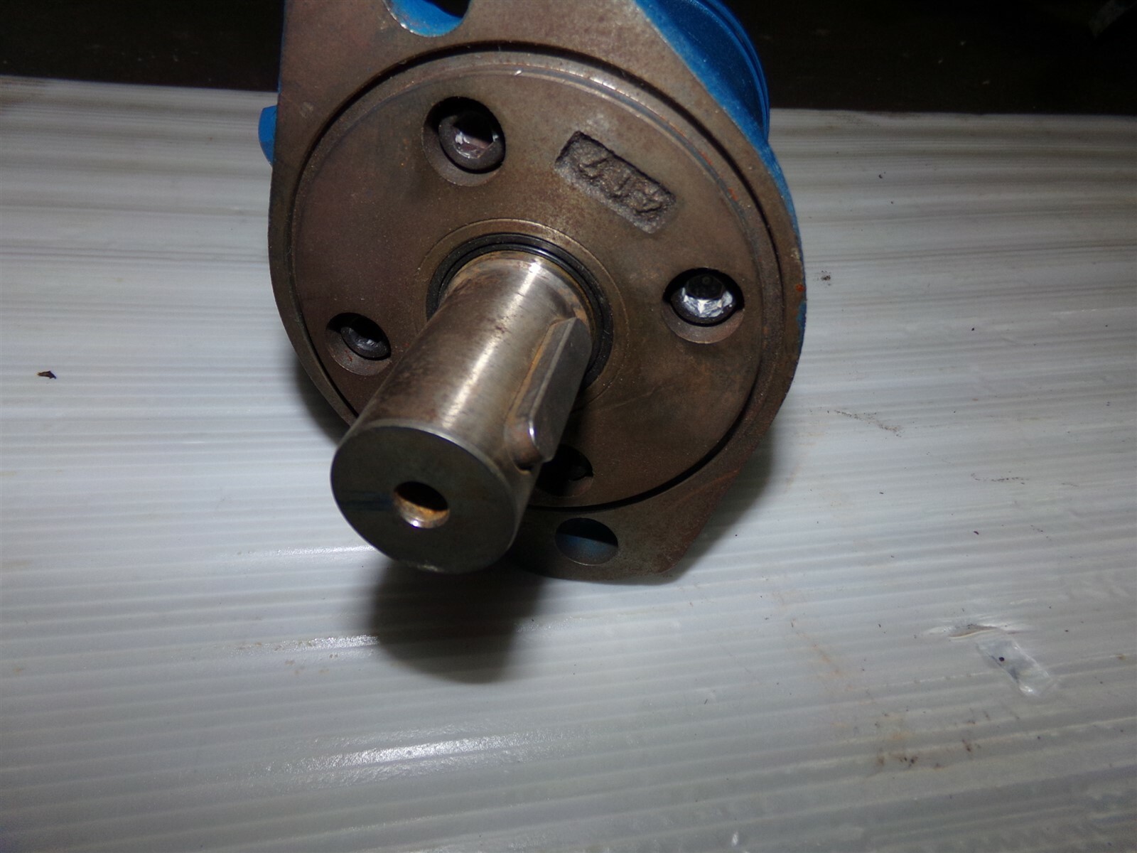 Char-Lynn H-070B22FM-J 2841 Hydraulic Motor *FREE SHIPPING*