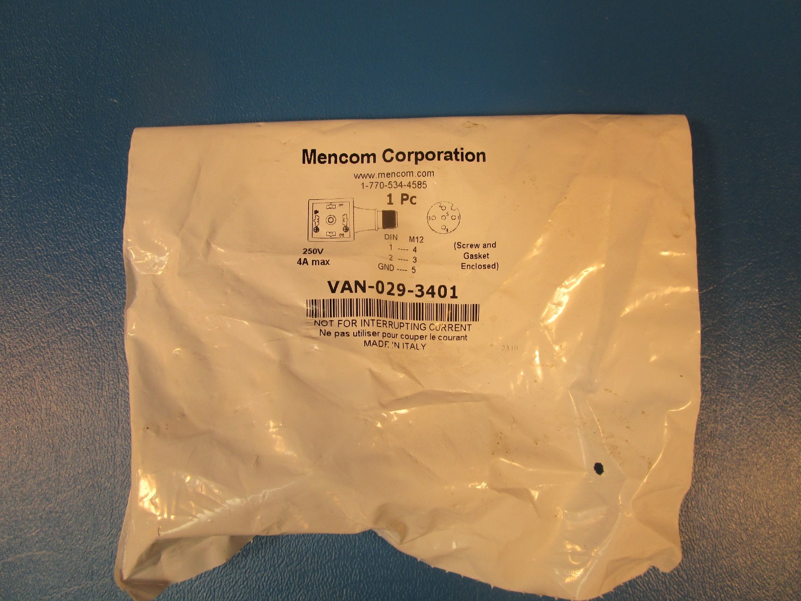 Mencom Corporation VAN-029-3401, Solenoid Valve connector, 4 Pins