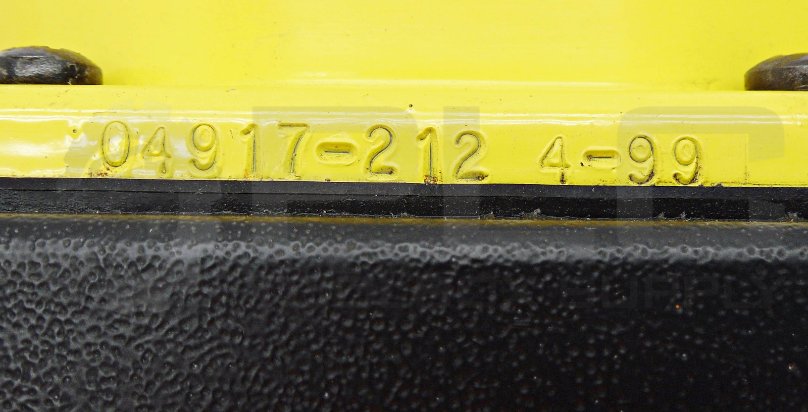NEW REES 04917-212 HD PUSH BUTTON MOUNTED W/ ENCLOSURE & RING GUARD 2-3/4″