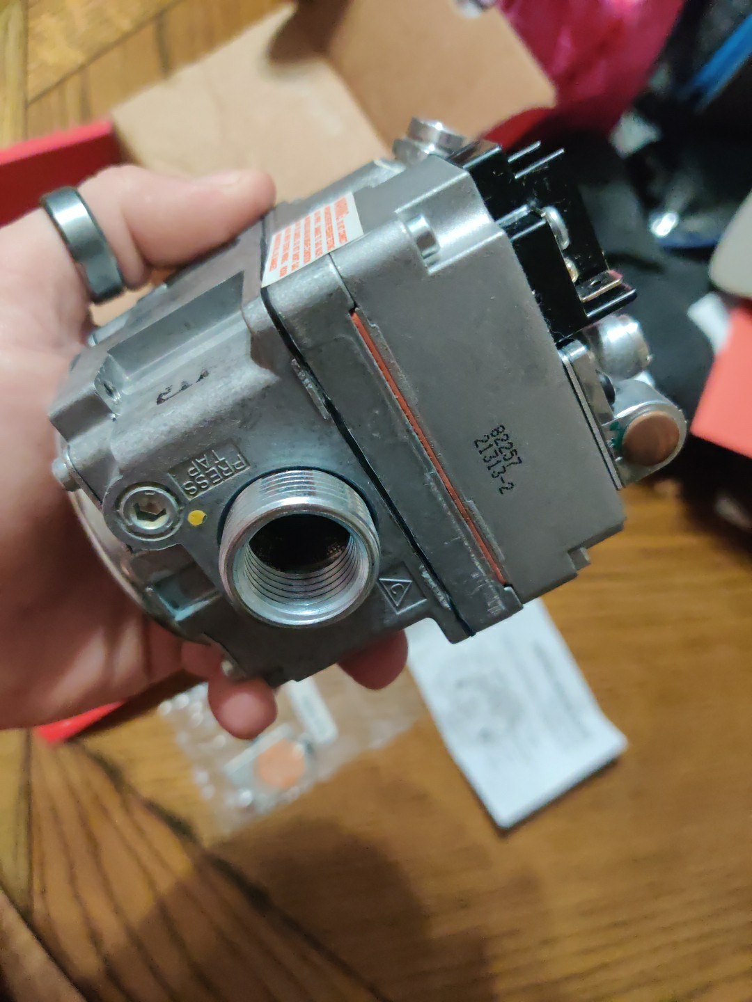 Robertshaw Gas Valve, Fast Opening, 240K Btu/hr, 1/2 x 3/4 In