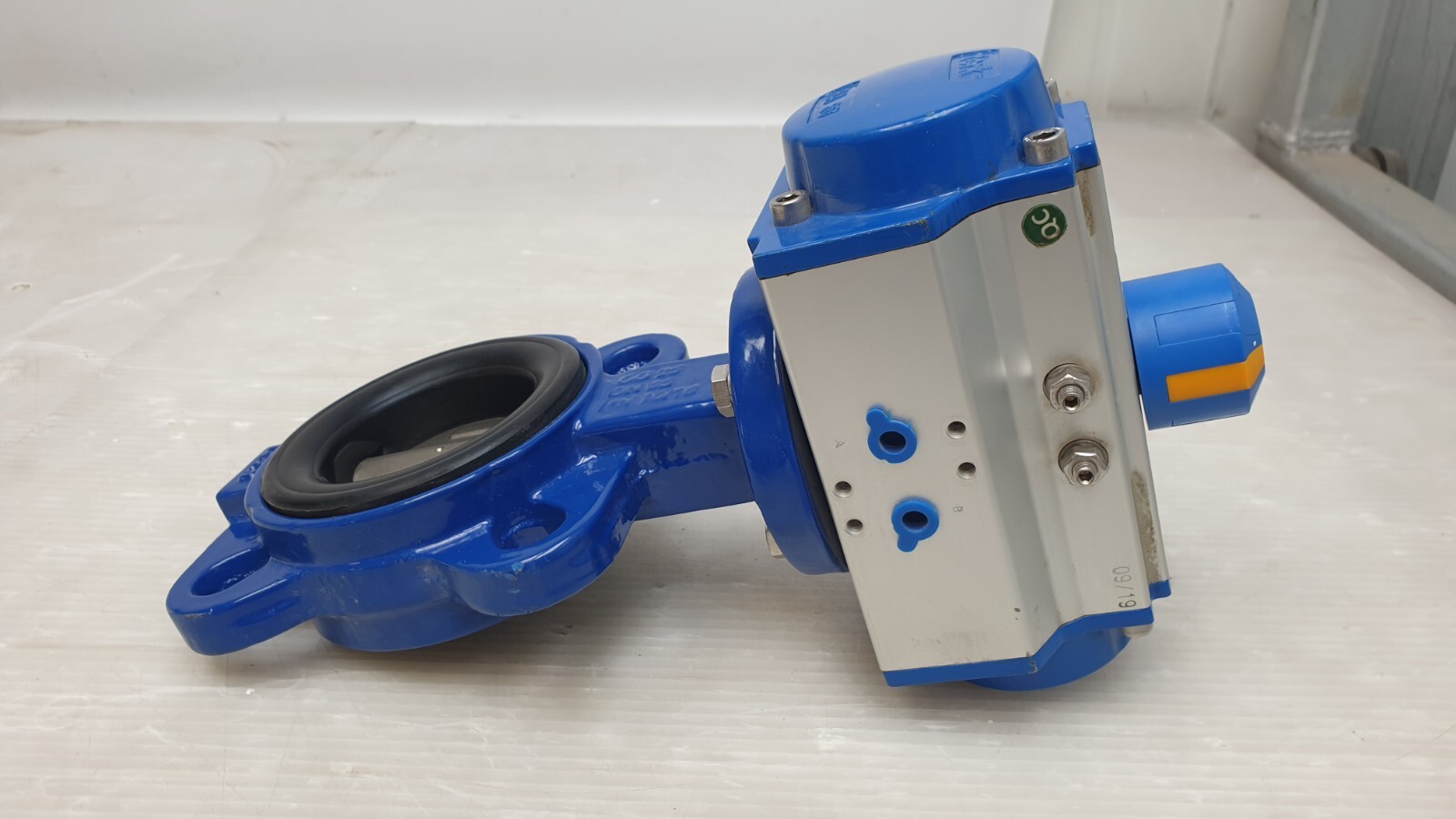 TORK PNEUMATIC ACTUATOR RA060DA11050070 DOUBLE ACTING, W/ ASTEKNIK 1120
