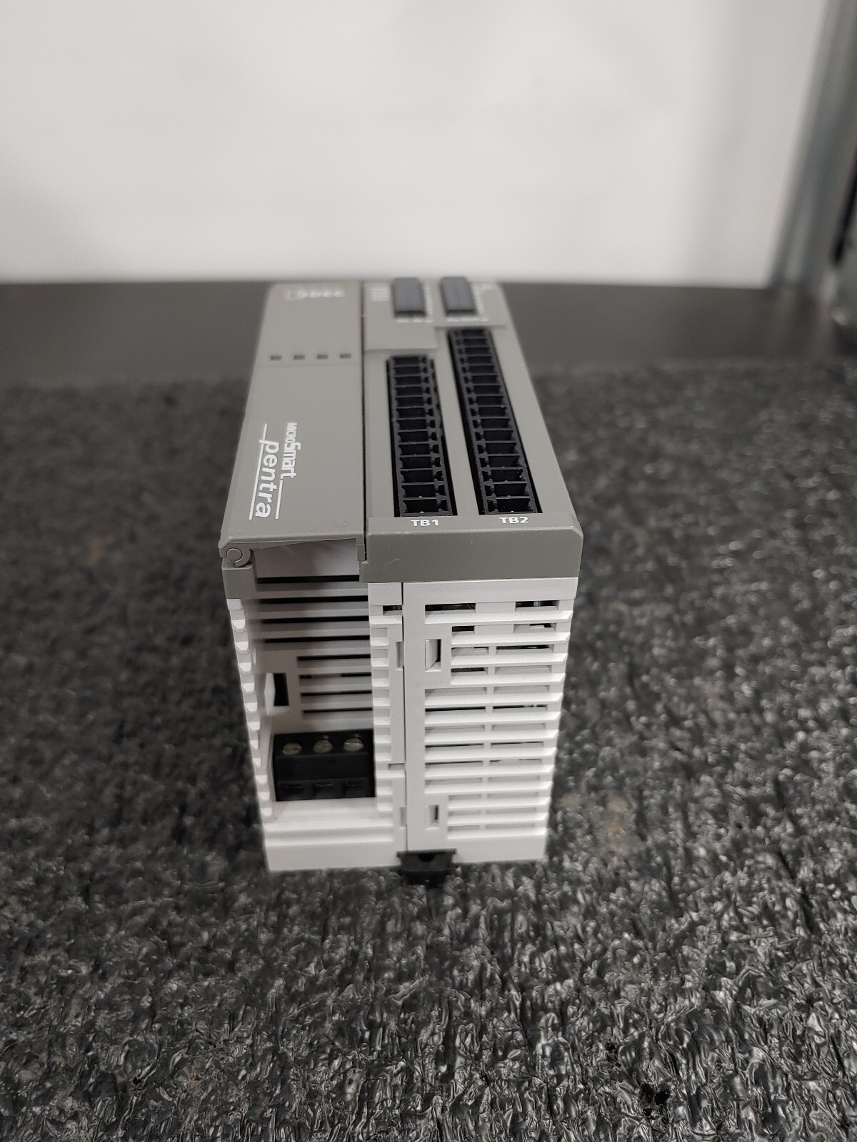 IDEC MICROSMART PENTRA FC5A-D16RS1 PLC 16I/O CPU Relay/Src Output Module