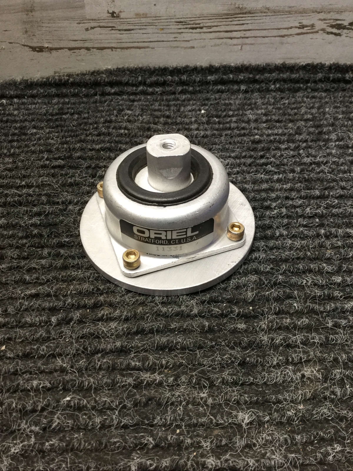 ORIEL VIBRATION BRACKET 11331 PART # L64-BA-40-20.0-40.0LBS