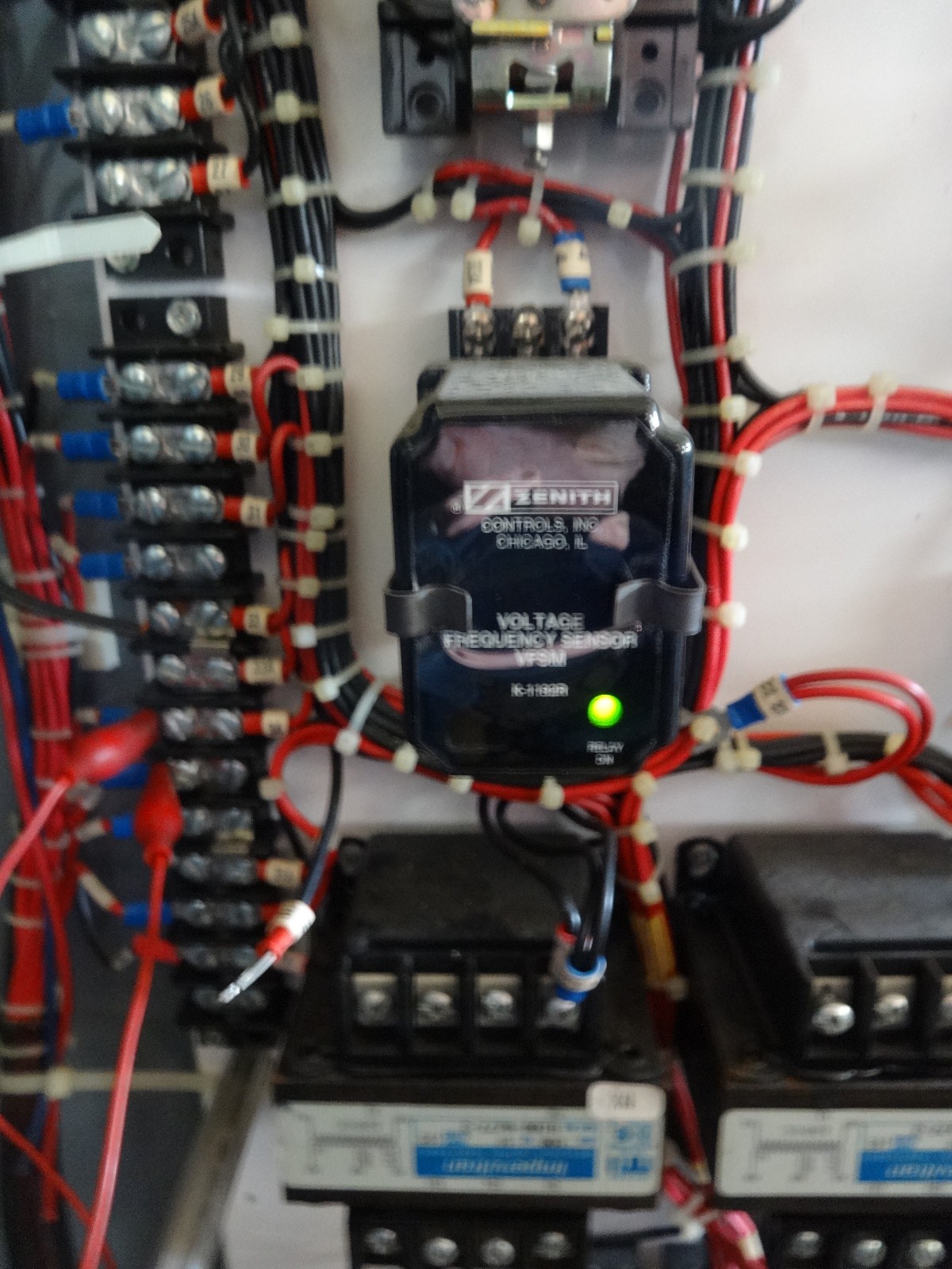 K-1192R ZENITH CONTROLS VOLTAGE FREQUENCY SENSOR VFSM