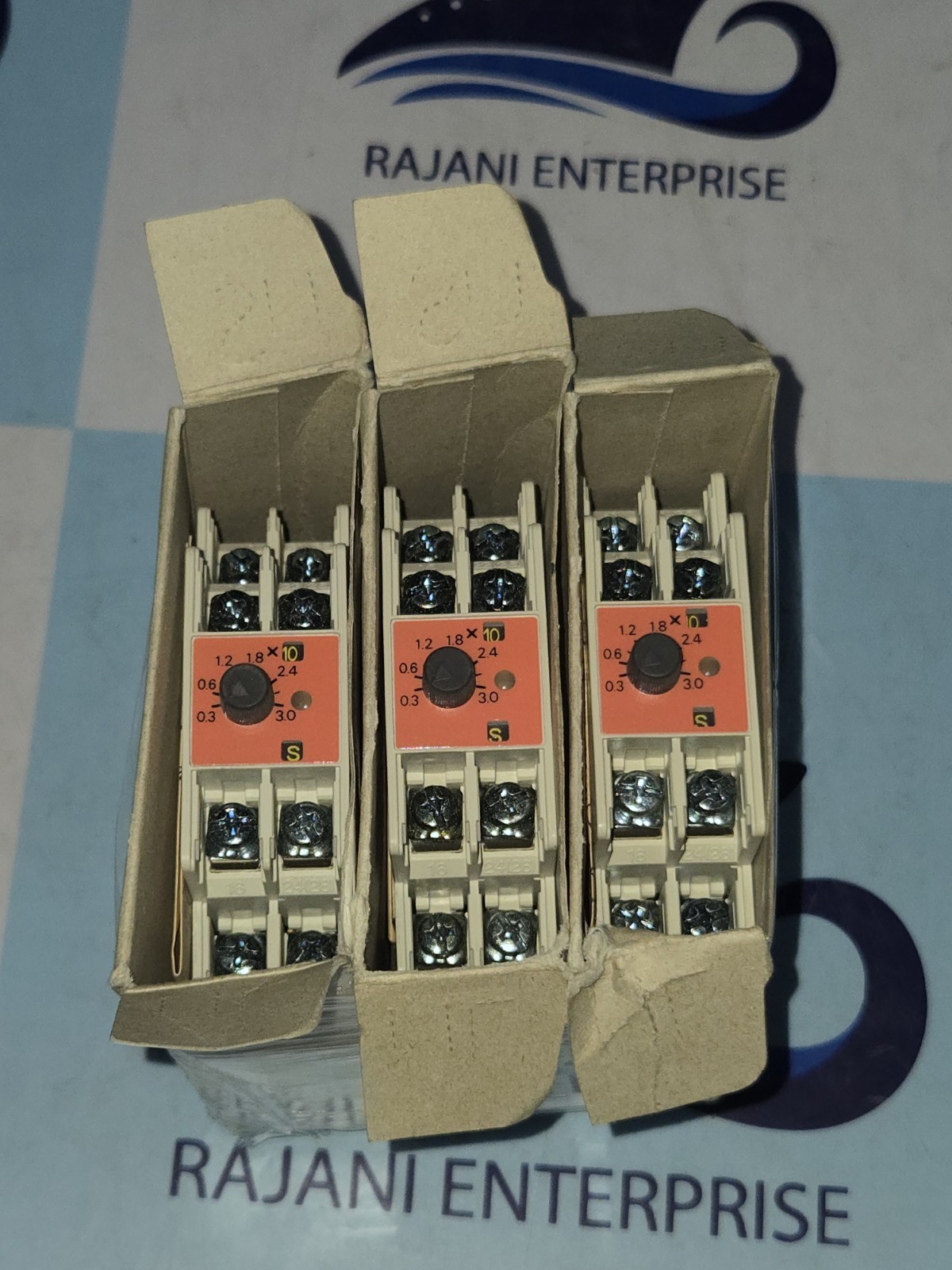 3x Mitsubishi SRS-HNPC30 Solid State Timer Time Range 30Minit Voltage 380/440Vac