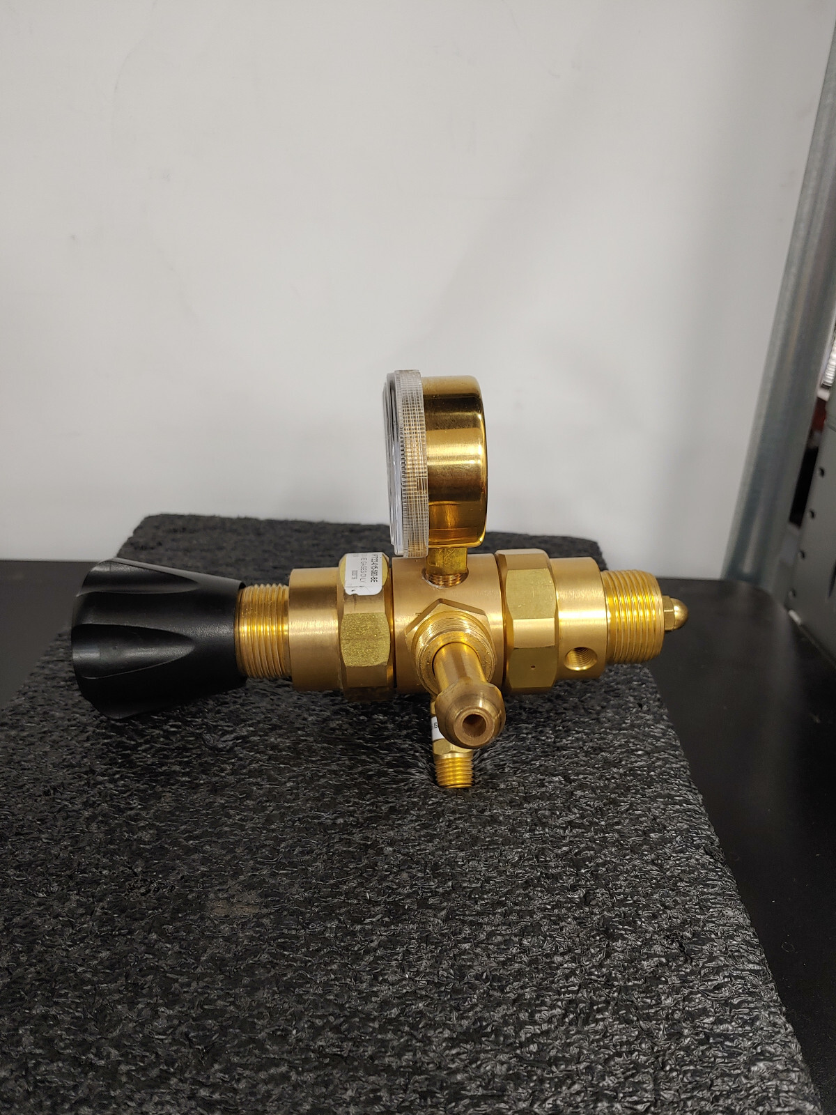 HARRIS KH1135 High Purity Two Stage Gas Regulator