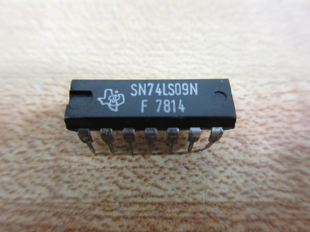 Texas Instruments SN74LS09N Integrated Circuit