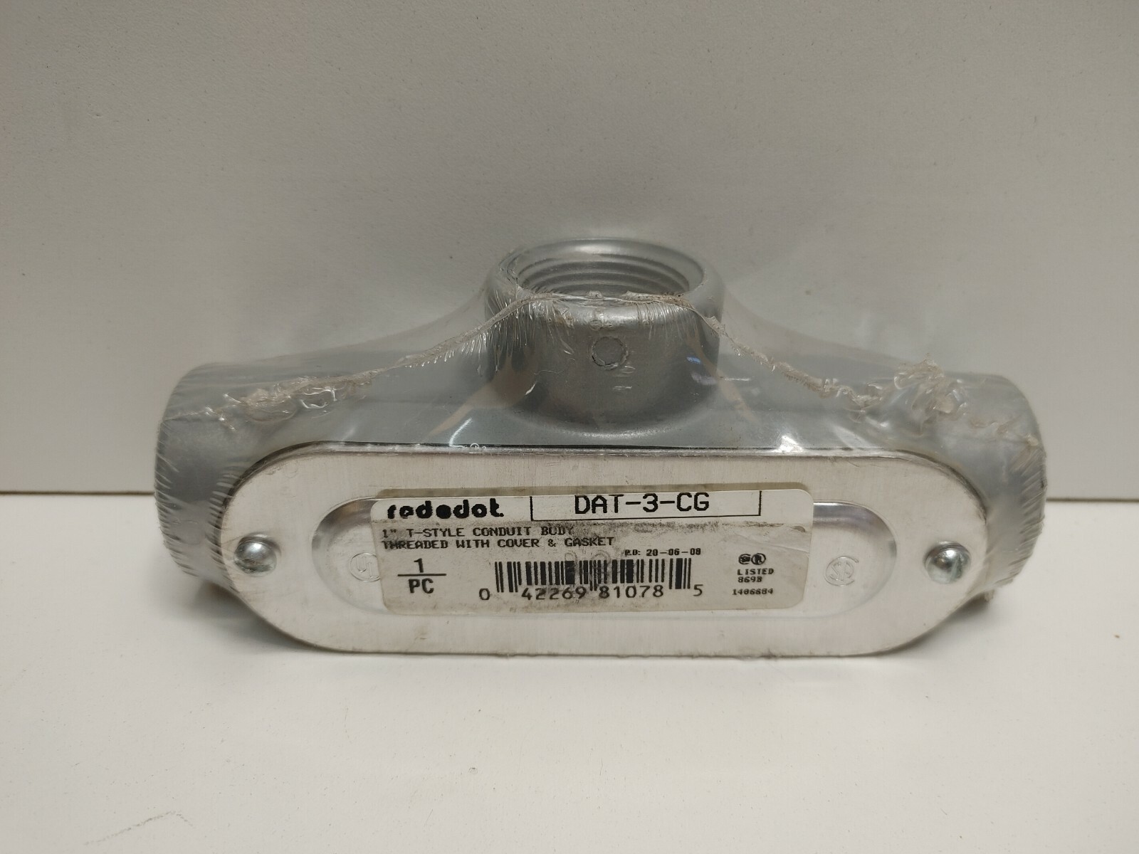 NEW OLD STOCK! RED-DOT 1″ T-STYLE CONDUIT BODY W/ GASKET & COVER DAT-3-CG