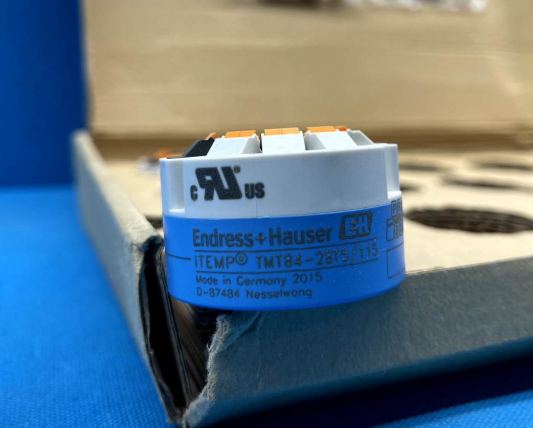 Endress + Hauser TMT84 Temperature Transducer TMT84-28T5/115