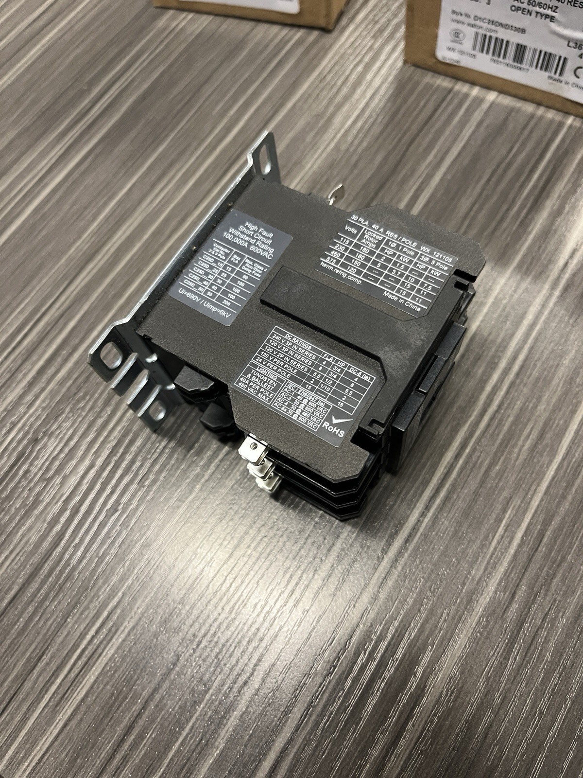 EATON C25DND330B Definite Purpose Contactor, New, 208/240V Coil