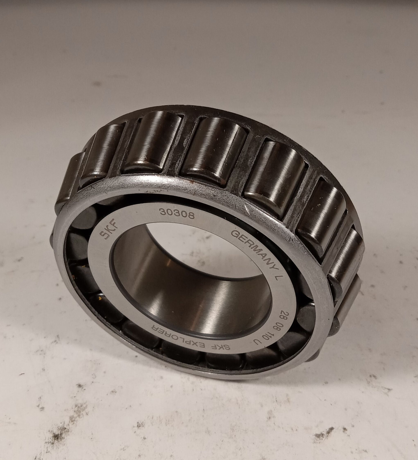 1 NEW SKF 30308 ROLLER BEARING NNB ***MAKE OFFER***