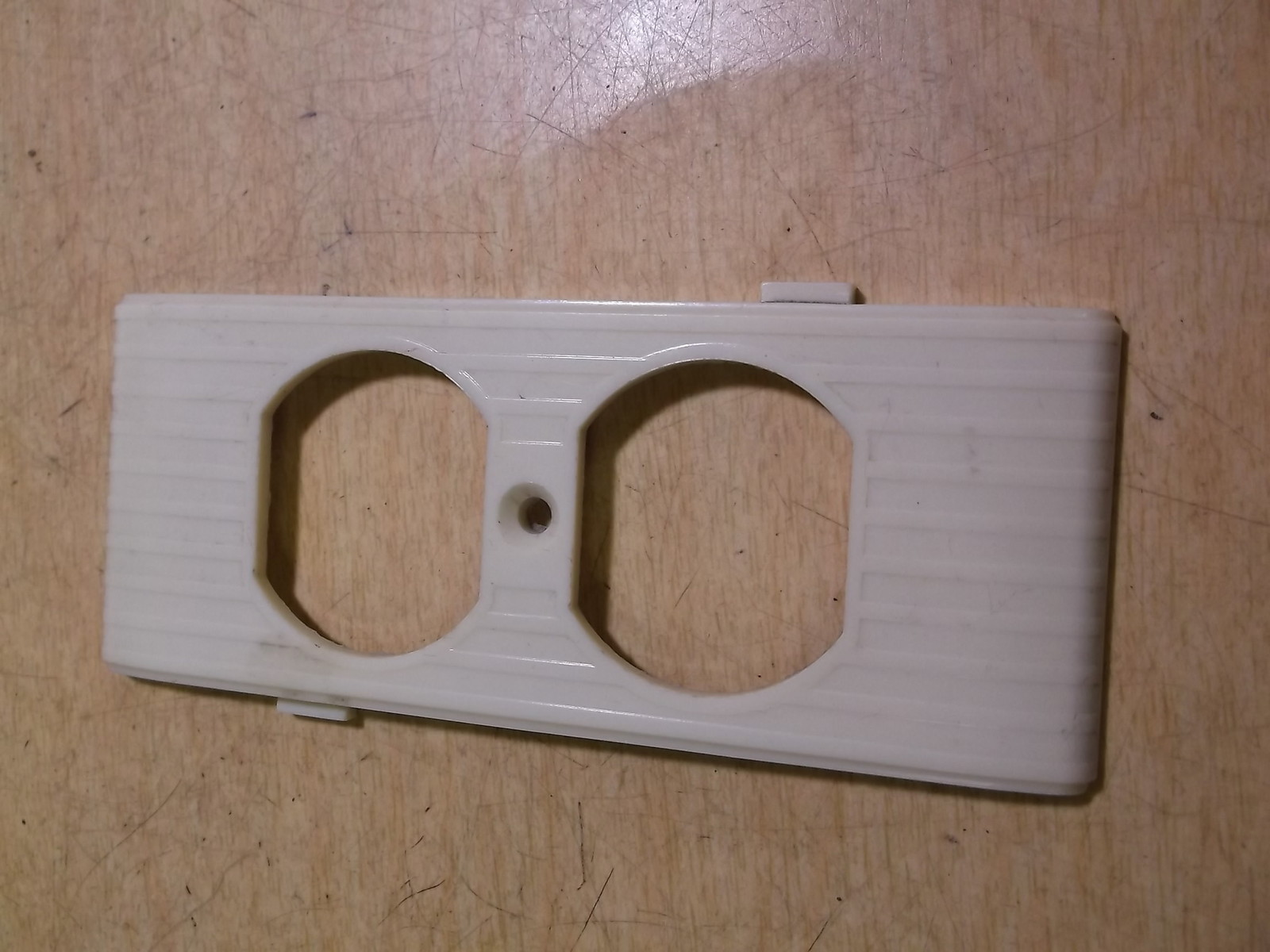 NEW P&S Unline Narrow Vintage Ivory Outlet Cover 199A Art Deco *FREE SHIPPING*
