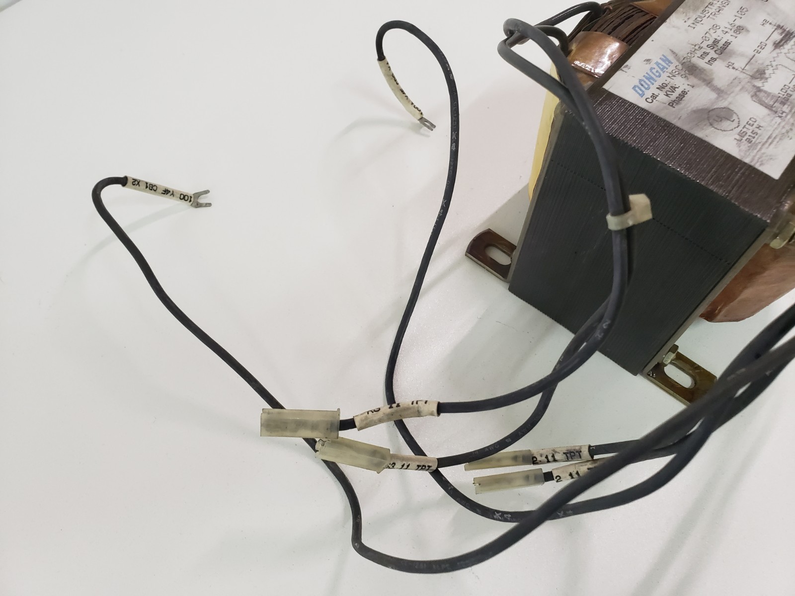 Dongan NSC-30H2-0738 Control Transformer Okuma E2500-D01-002
