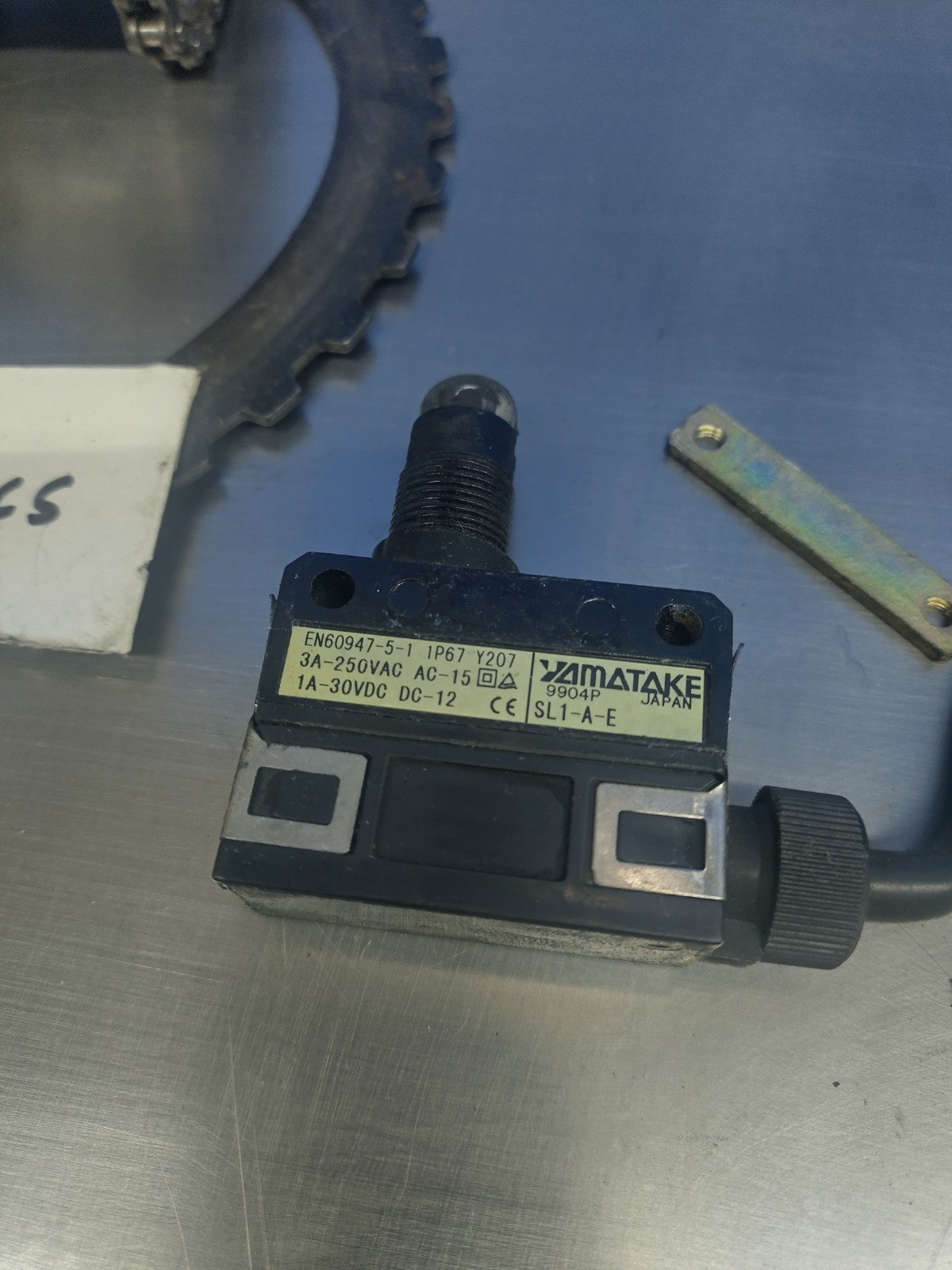 Yamatake SL1-A-E Microswitch Fanuc EN60947-5-1