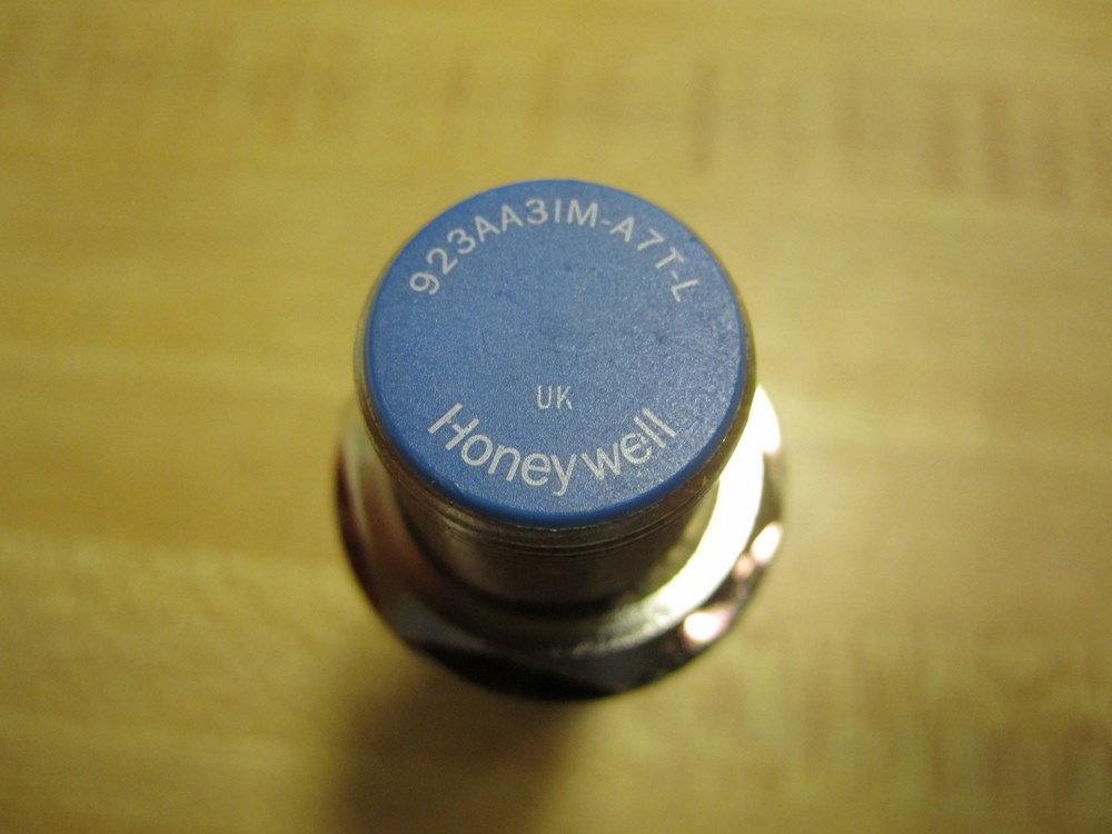 Honeywell 923AA3IM-A7T-L Proximity Switch 923AA31MA7TL