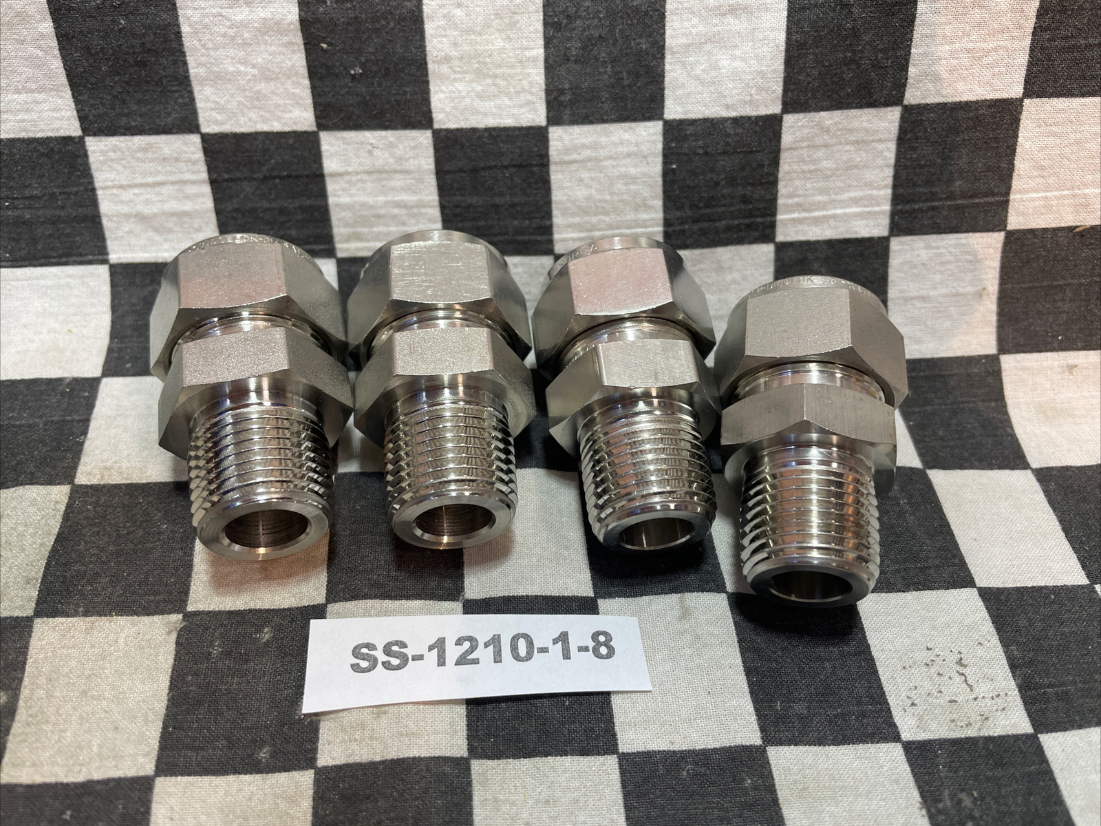 SWAGELOK SS-1610-1-8, SS-1210-1-8, SS-1210-1-12, MALE CONNECTOR, LOT OF 6#1176Z2