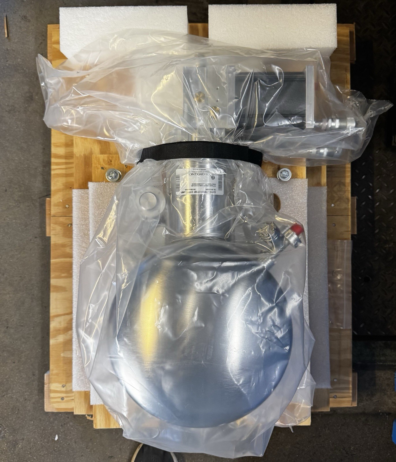 Cryo-Torr 10F CRYO PUMP P/N 8018-312G001