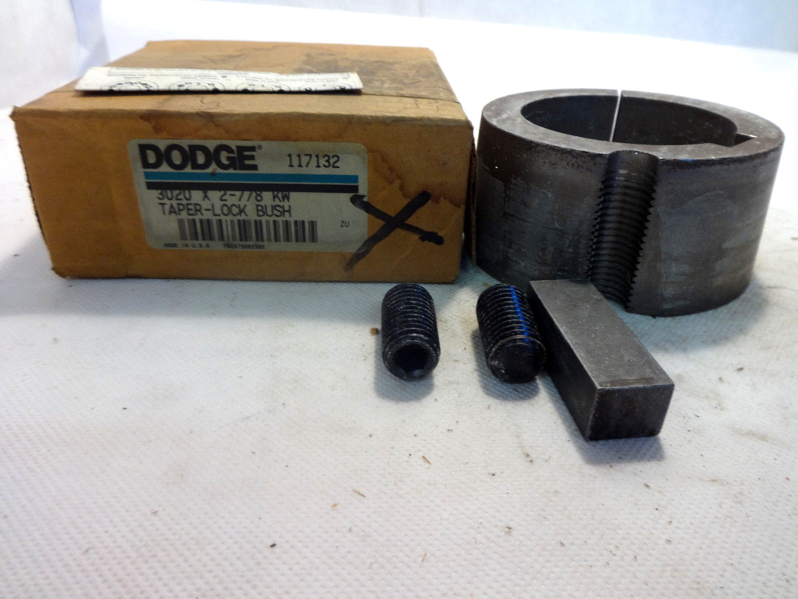 NEW IN BOX DODGE 117132 TAPER-LOCK BUSHING 3020X 2-7/8 KW