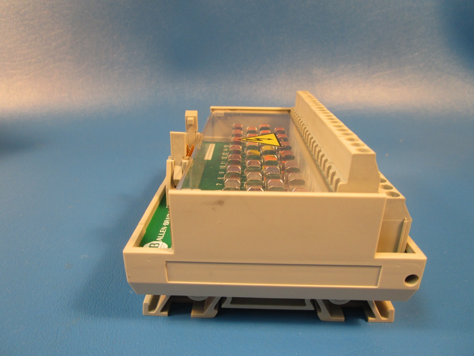ALLEN BRADLEY 1492-IFM20F-F120-2, Digital Module with Fixed Terminal Block