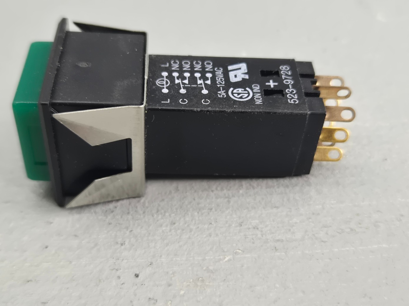 Dialight Pushbutton Switch DPDT Push Button OFF RESET GREEN – 554-1231-411 – NOS