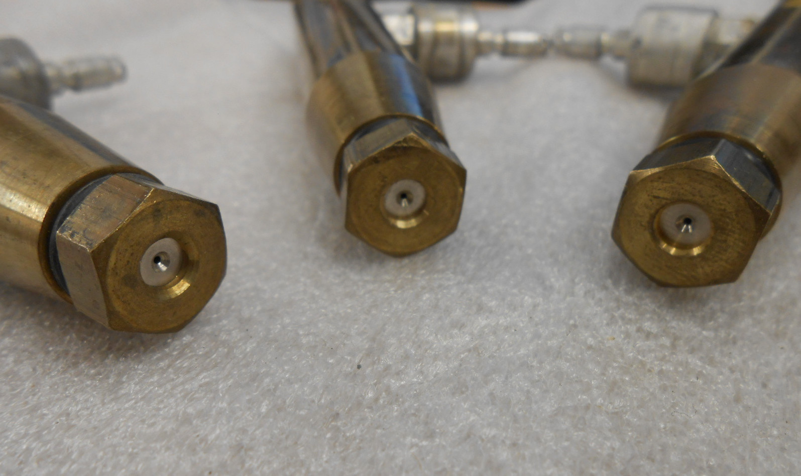 LOT OF 3 PSI PRESSURE SYSTEMS, INC. TRIM SQUIRT NOZZLE WITH .028 #70 JET DISK