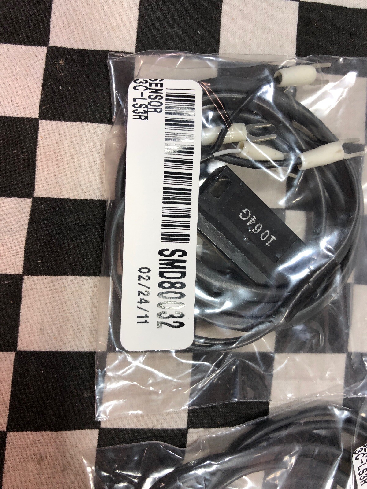 Lot Of 3 OMRON SENSOR REFLECTIVE, E3C-LS3R, E3CLS3R, SMD80032, SHIPSAMEDAY