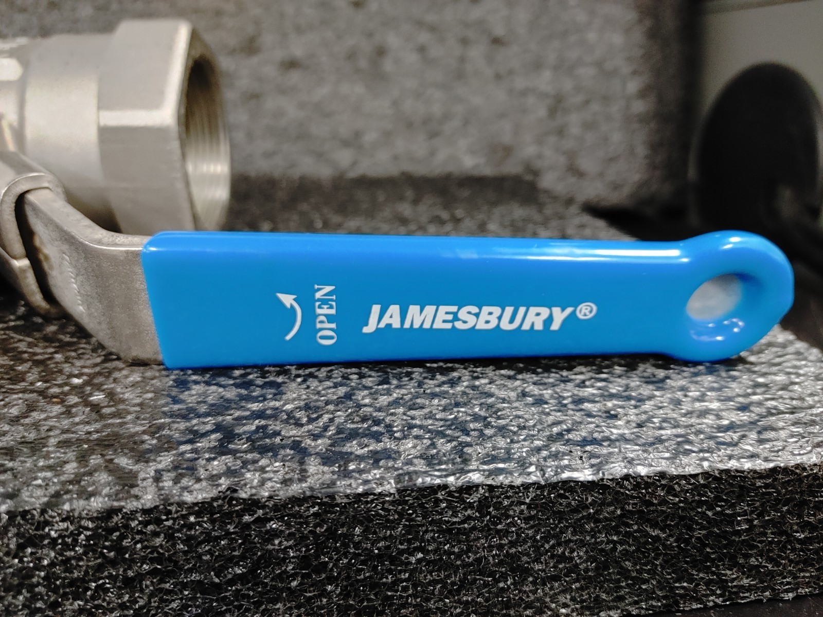 JAMESBURY J 1 1/2 CF8M BODY 2000 SEAT 1000 Ball Valve