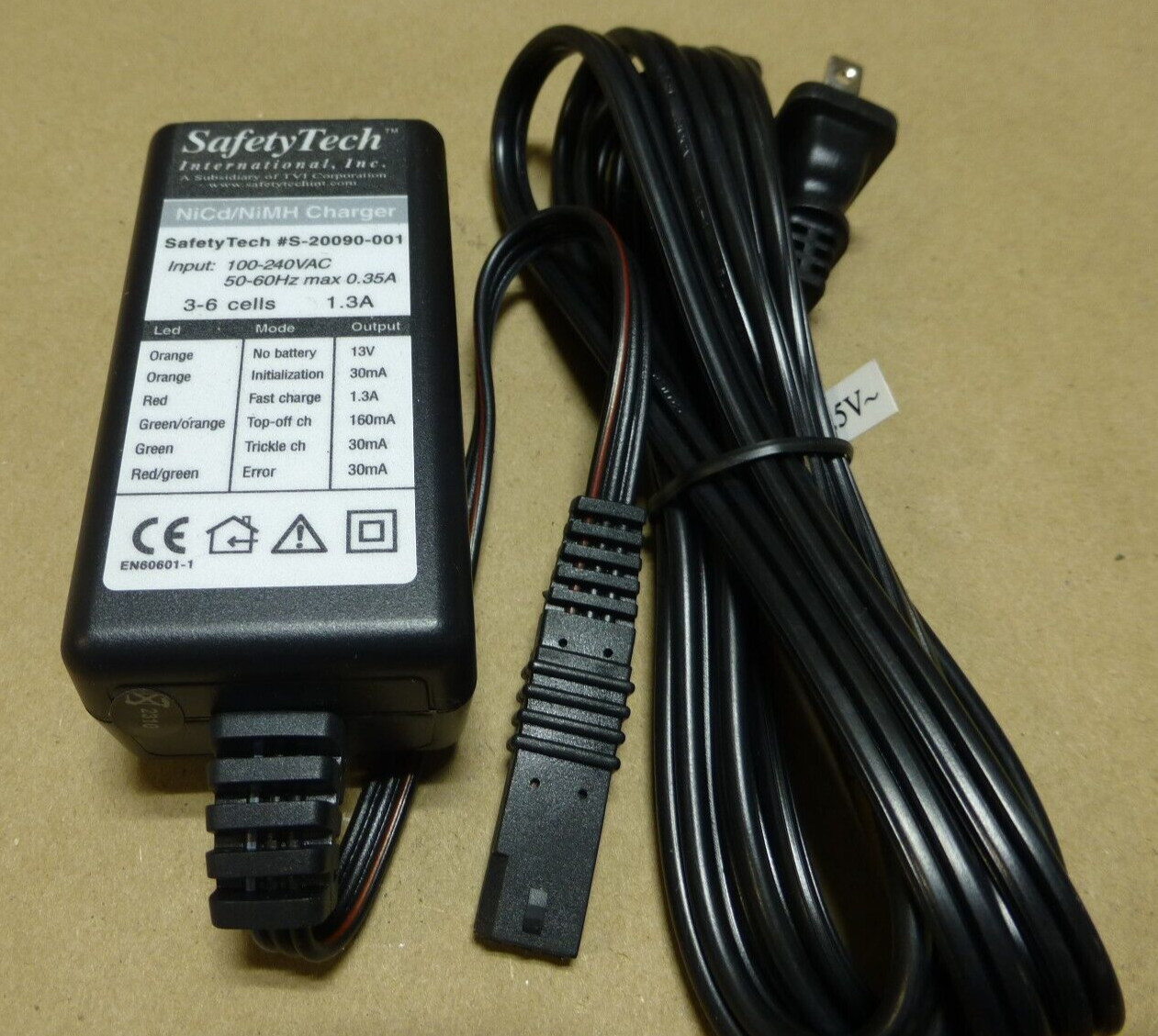 NEW OEM SafetyTech S-20090-001 Rapid Charger 100-240VAC for C420 NiCd/NiMH