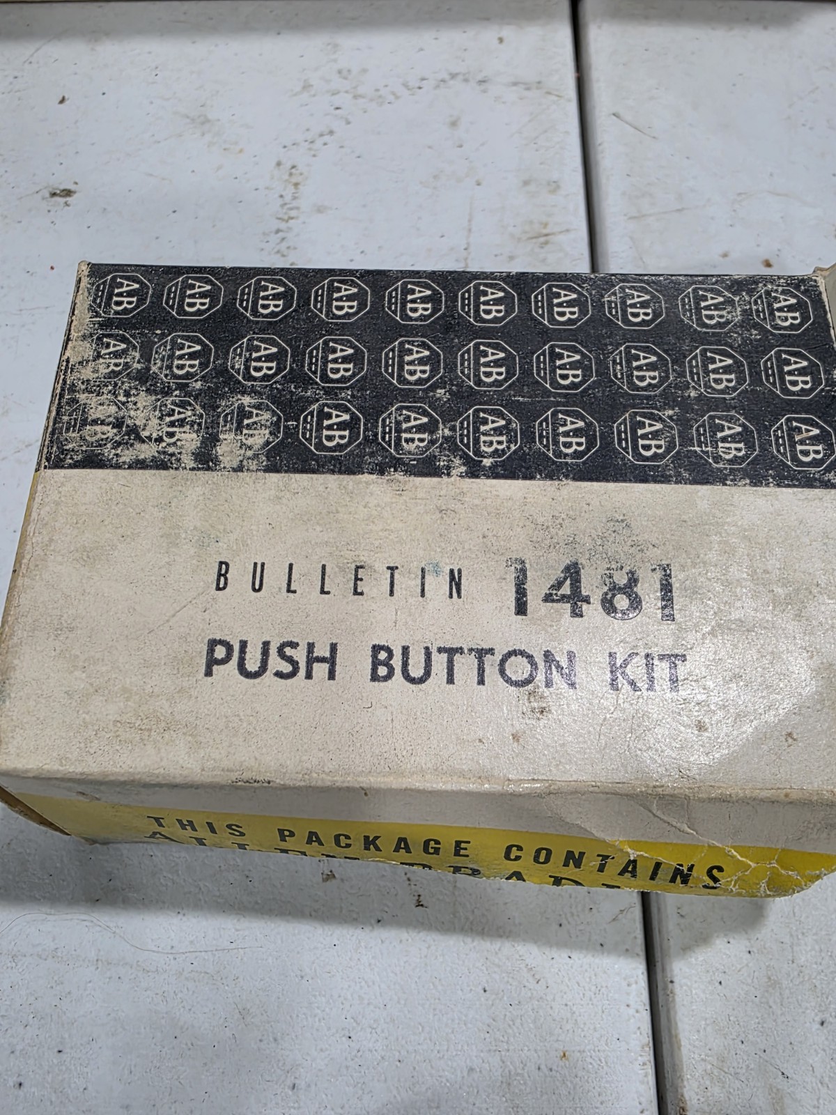 NEW IN BOX! ALLEN-BRADLEY SIZE 00-0-1-2 START/STOP PUSH BUTTON KIT 1481-N1