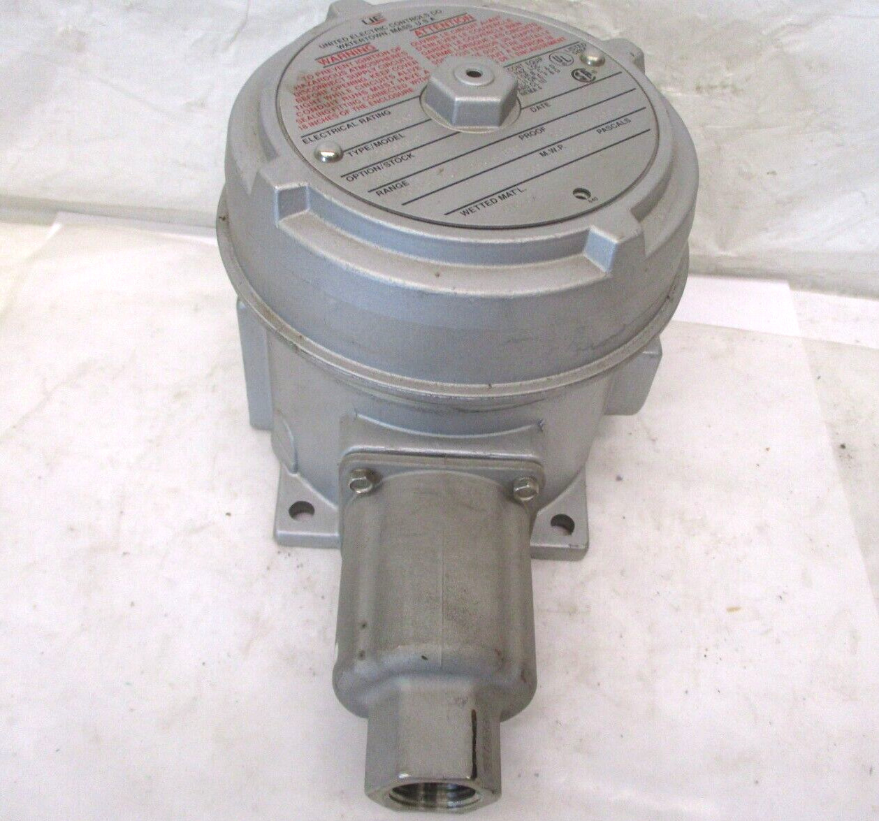United Electric J120-S164B 4-200 PSI .28-13.79 BAR 1400kPA A7217WVS