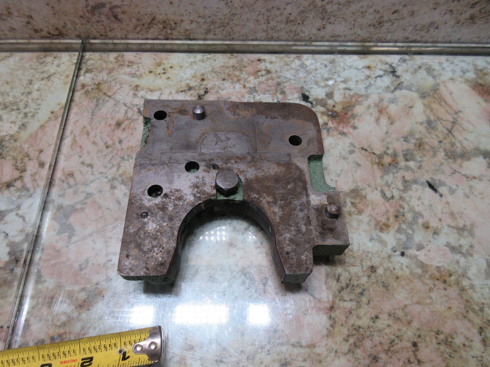 MORI SEIKI MV-45B CNC VERTICAL MILL ATC TOOL CHANGER CAROUSEL HOLDER ARM CAT45