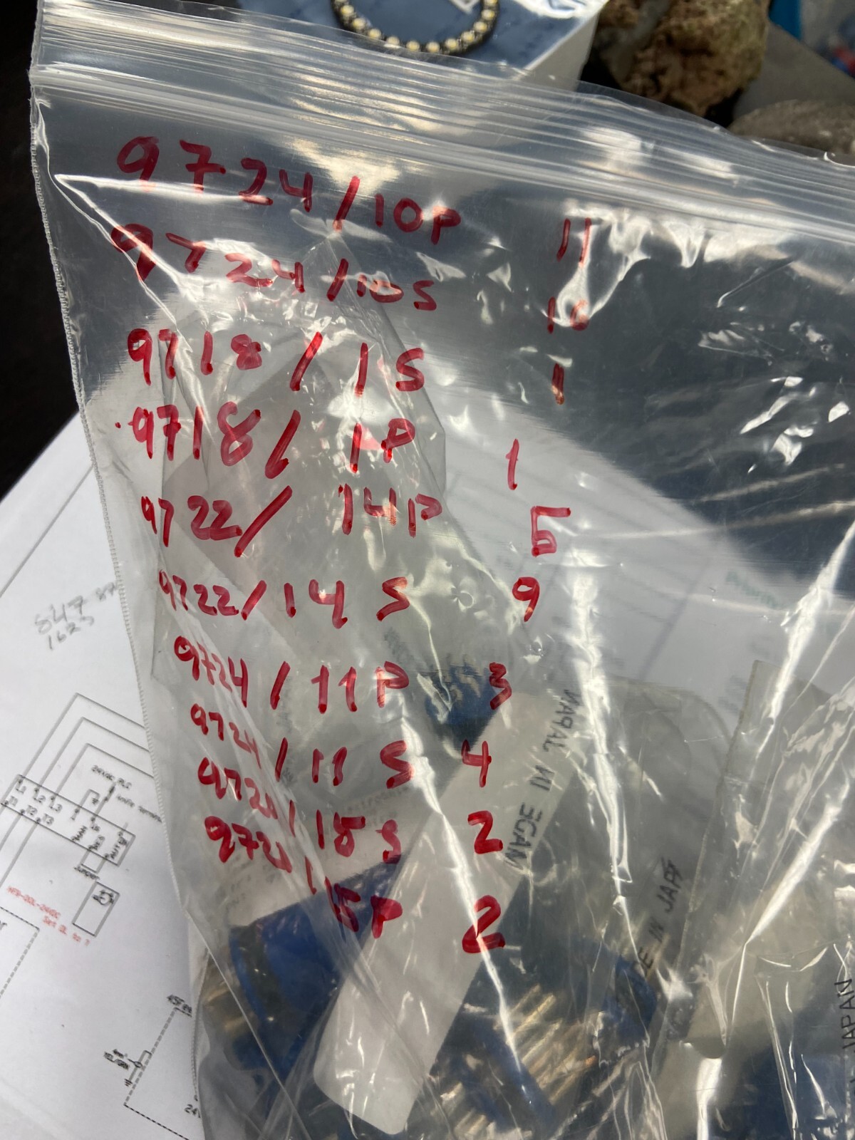Amphenol Inserts 9724-10, 9718-1,9722-14,9724-11 and 9720-15