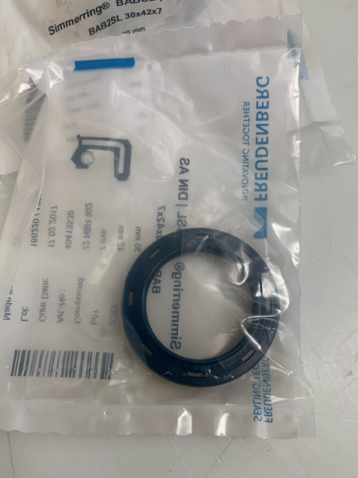 Lot of 3 Freudenberg Metric Oil Seal Blue 30x42x7 BAB2SL 40413530