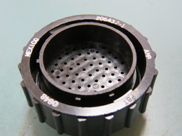 TE 206437-1 Qty of 5 per Lot 57 Position Circular Connector Plug Housing Free H