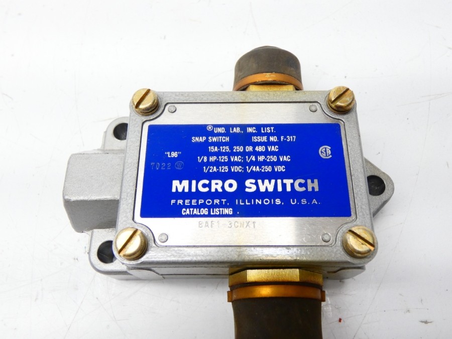 MICRO SWITCH BAF1-3CNX1 480VAC 15A (GREY) NSNP