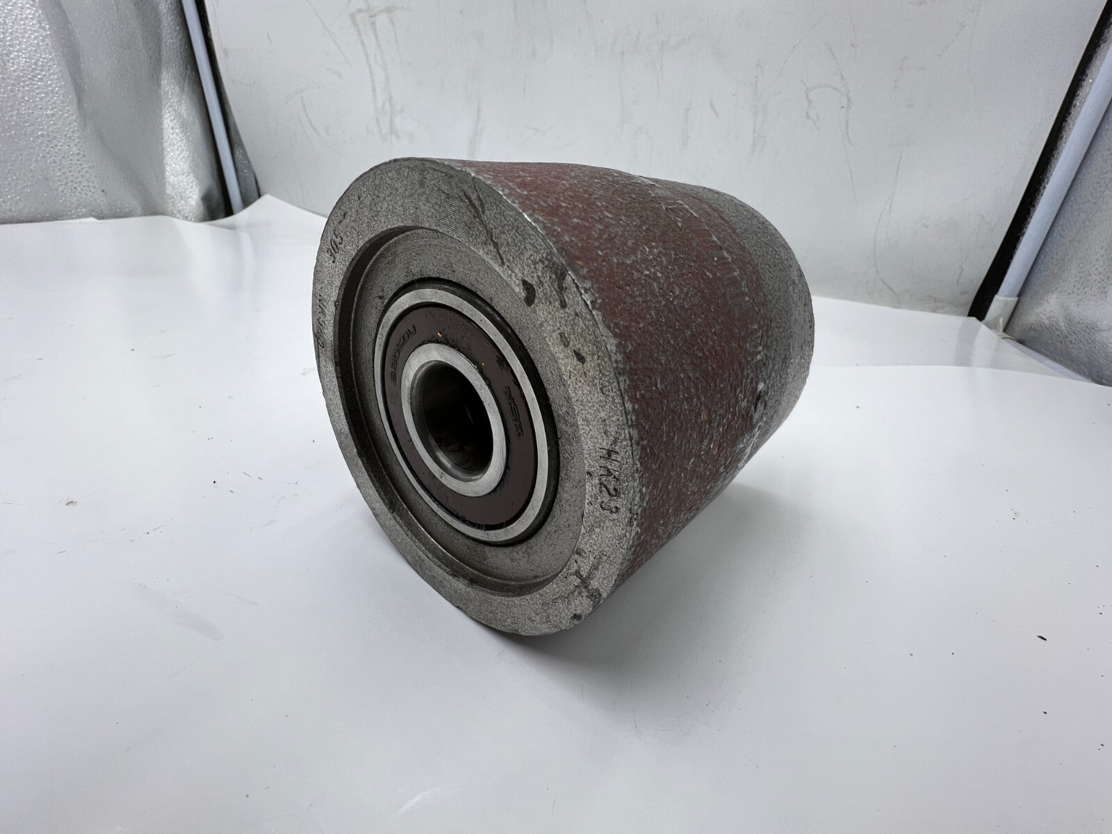 Crown 305 HK23, 6305DU Polyurethane Load Wheel Assembly